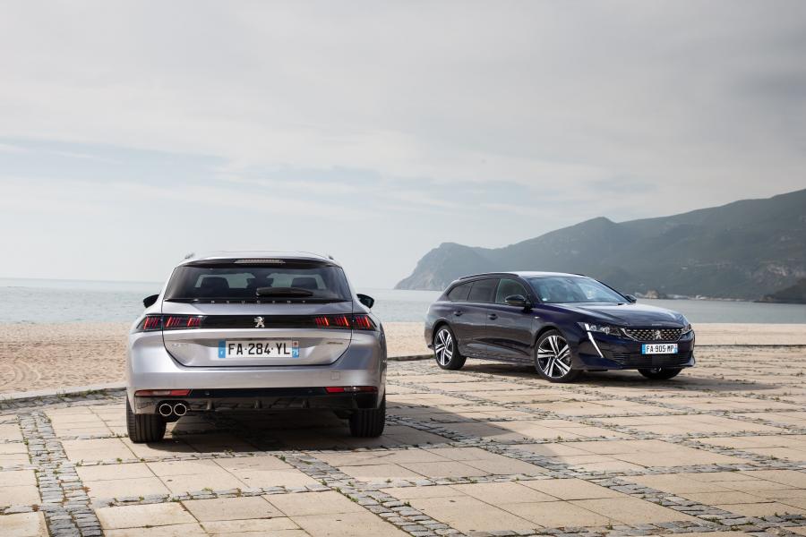  Peugeot 508 SW GT Line 2018 года  (WW) (фото 21 из 43)